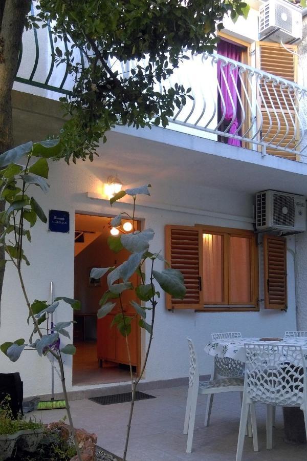 Apartments With A Parking Space Bol, Brac - 4658 المظهر الخارجي الصورة